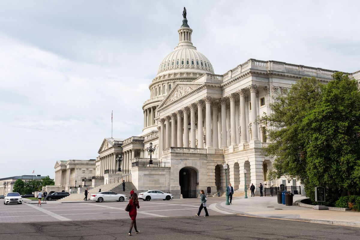 Virginia Voters Approve Constitutional Amendment Allowing Democratic-Led Redistricting