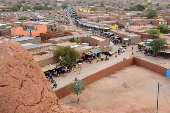 The Desert Town That’s Home to U.S. Drones and People Smugglers