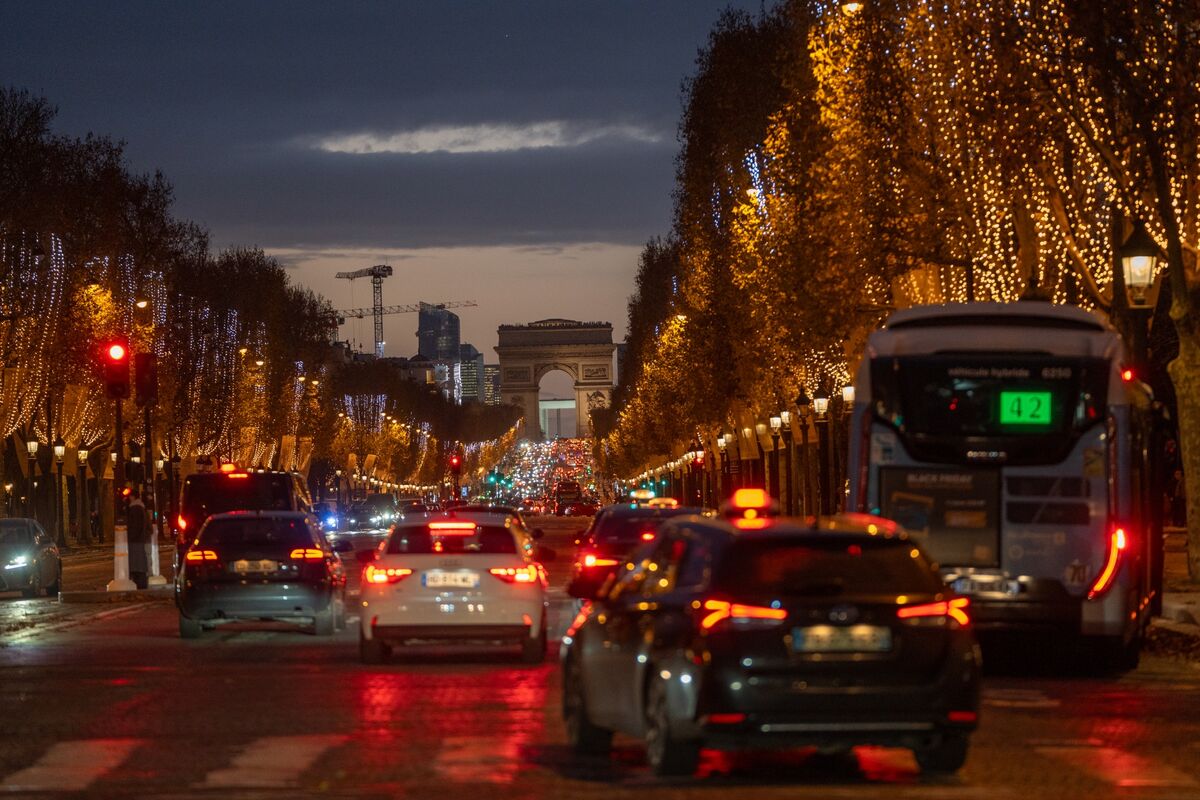 
                            France’s Ayvens Markets £200m Dual-Tranche Syndicated Loan