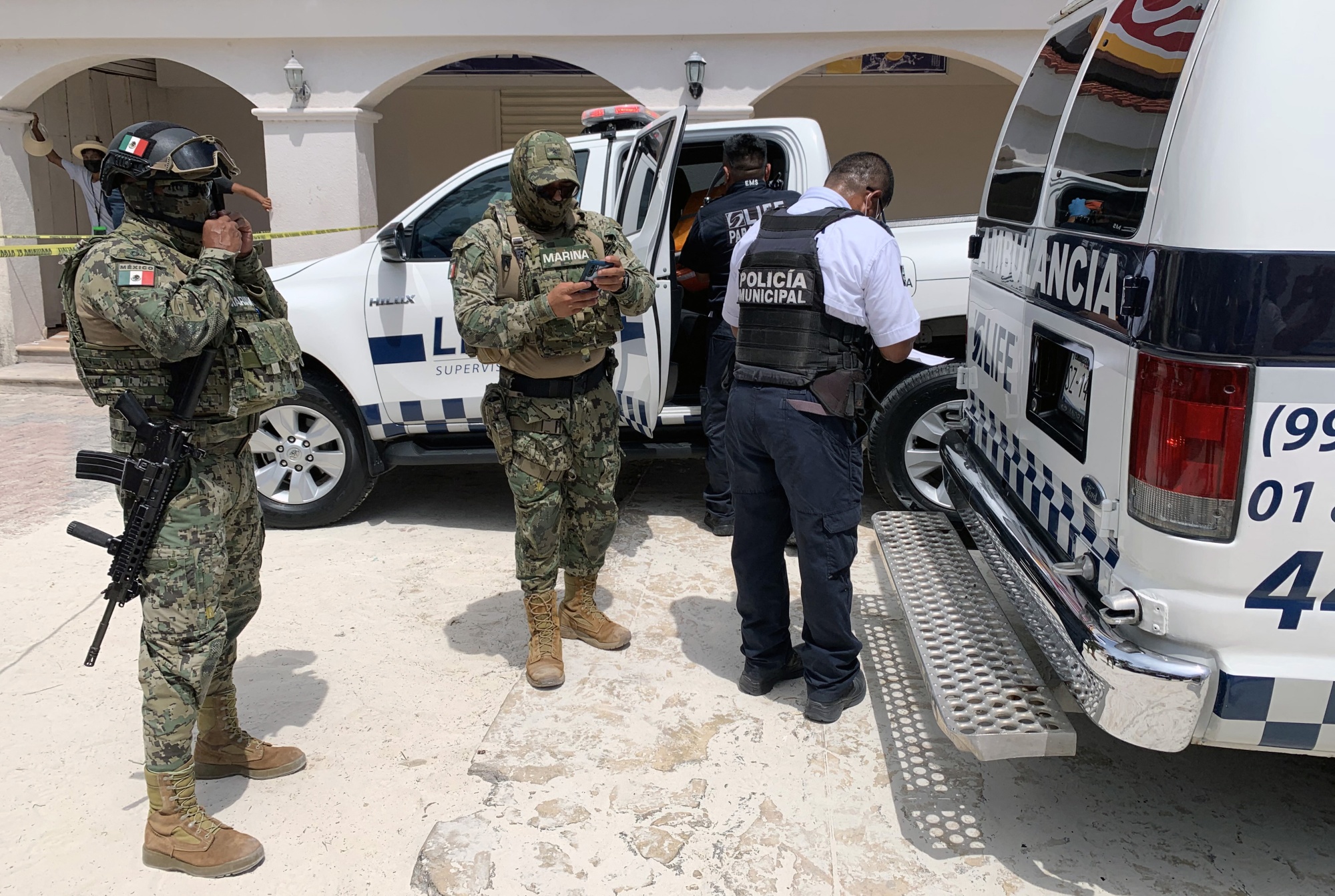 Us Tourist Wounded In Beach Killings In Cancun Mexico Bloomberg