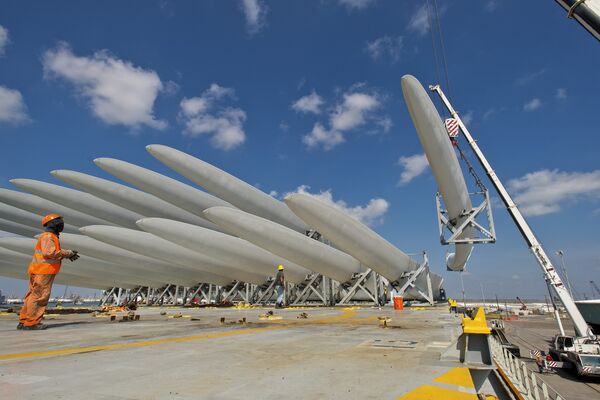 Wind Turbines Offloaded At Port of Corpus Christi