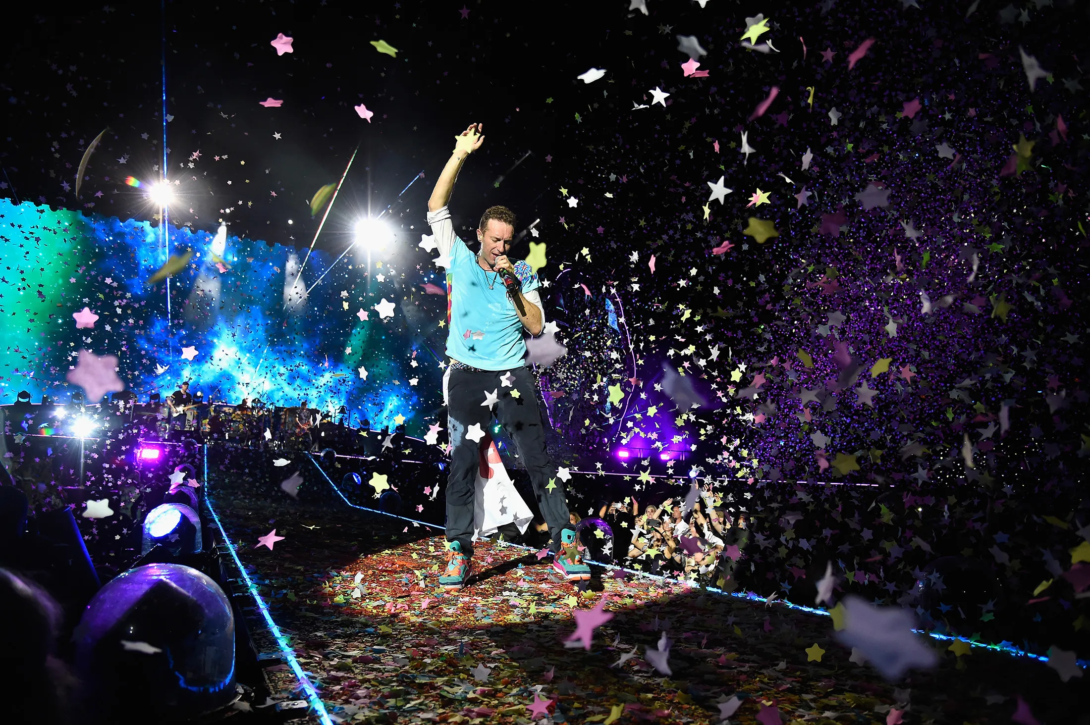 Recording artist Chris Martin of Coldplay performs onstage during the Coldplay “A Head Full of Dreams” Tour at MetLife Stadium on July 17, 2016.