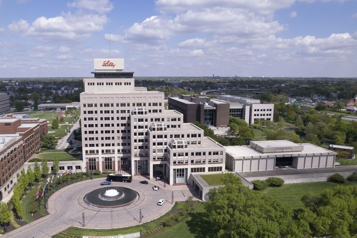 assets.bwbx.io image