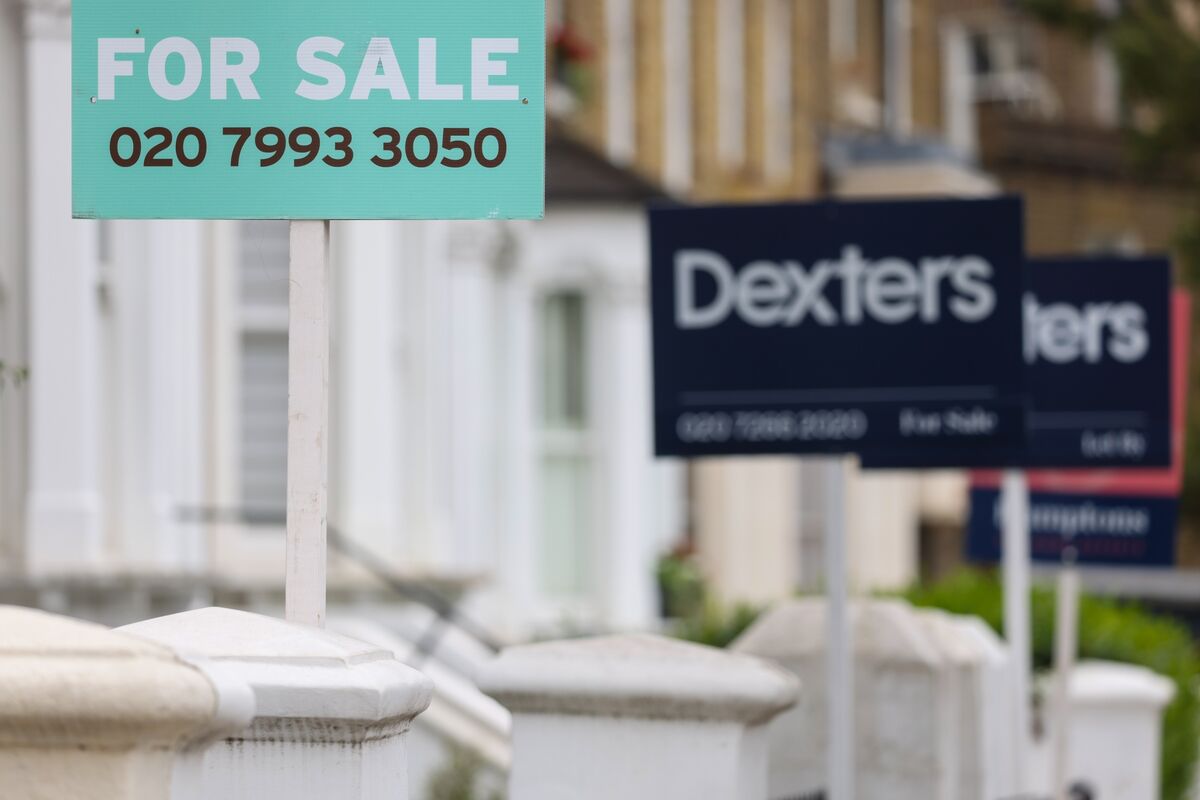 How Far Will Home Prices Fall? UK Market Under Pressure With Rates