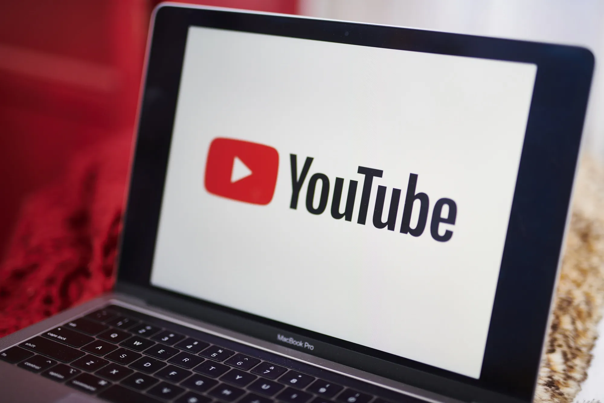 YouTube's TV-Based Views Skyrocket, Paving Way For Ad Push