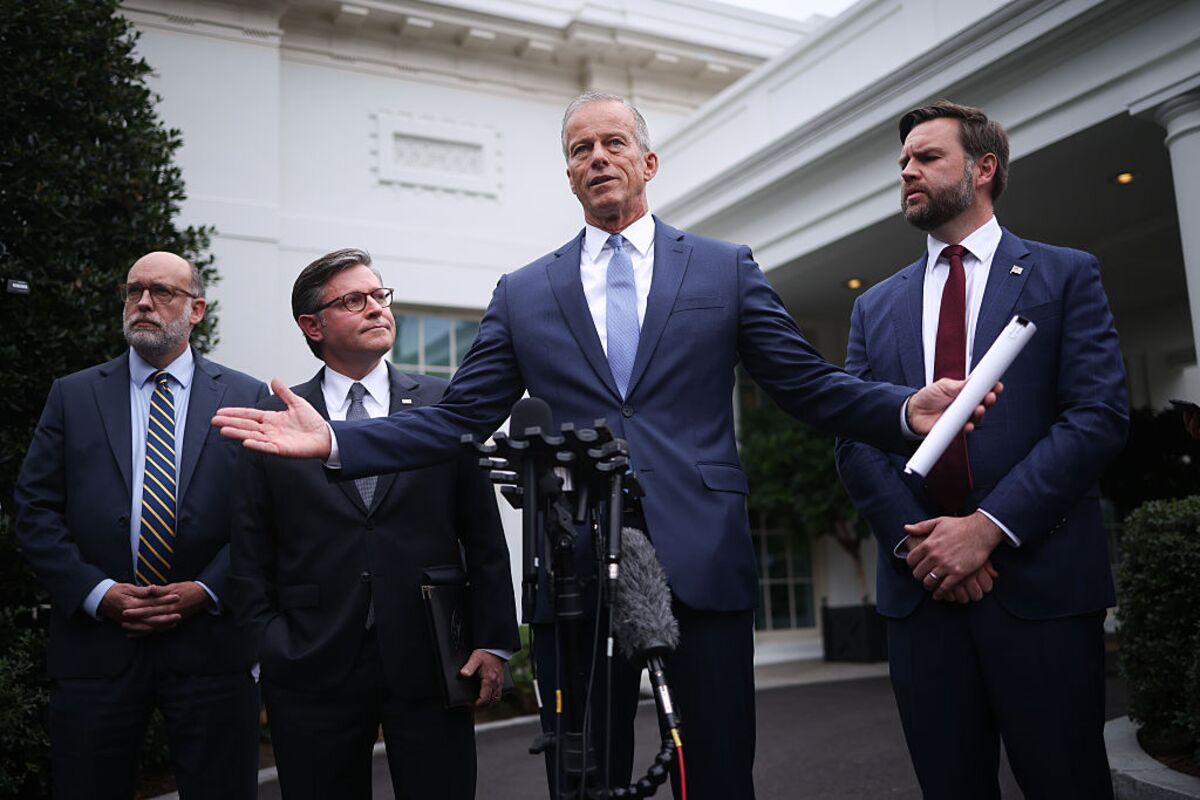 Shutdown Debuts a New GOP Message: Fund the Government, Please!