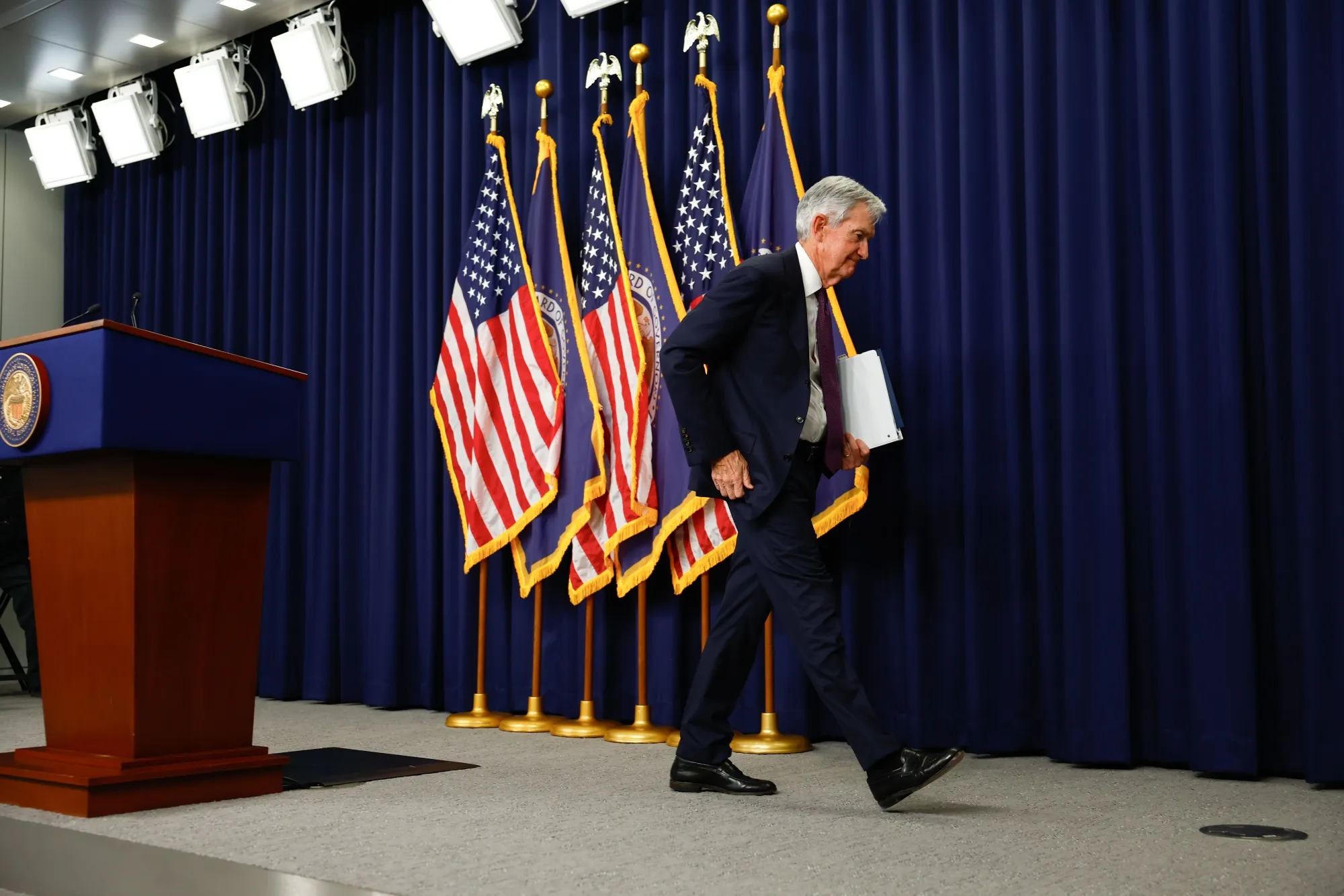 Fed Chair Powell Refuses to Speculate on Middle East Conflict Impact at March 2026 FOMC Meeting