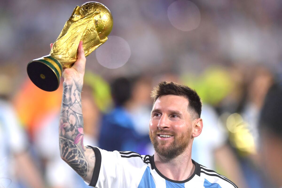 People wanted to see me with the cup - Lionel Messi explains why he  trumped Cristiano Ronaldo as the most-liked Instagram post