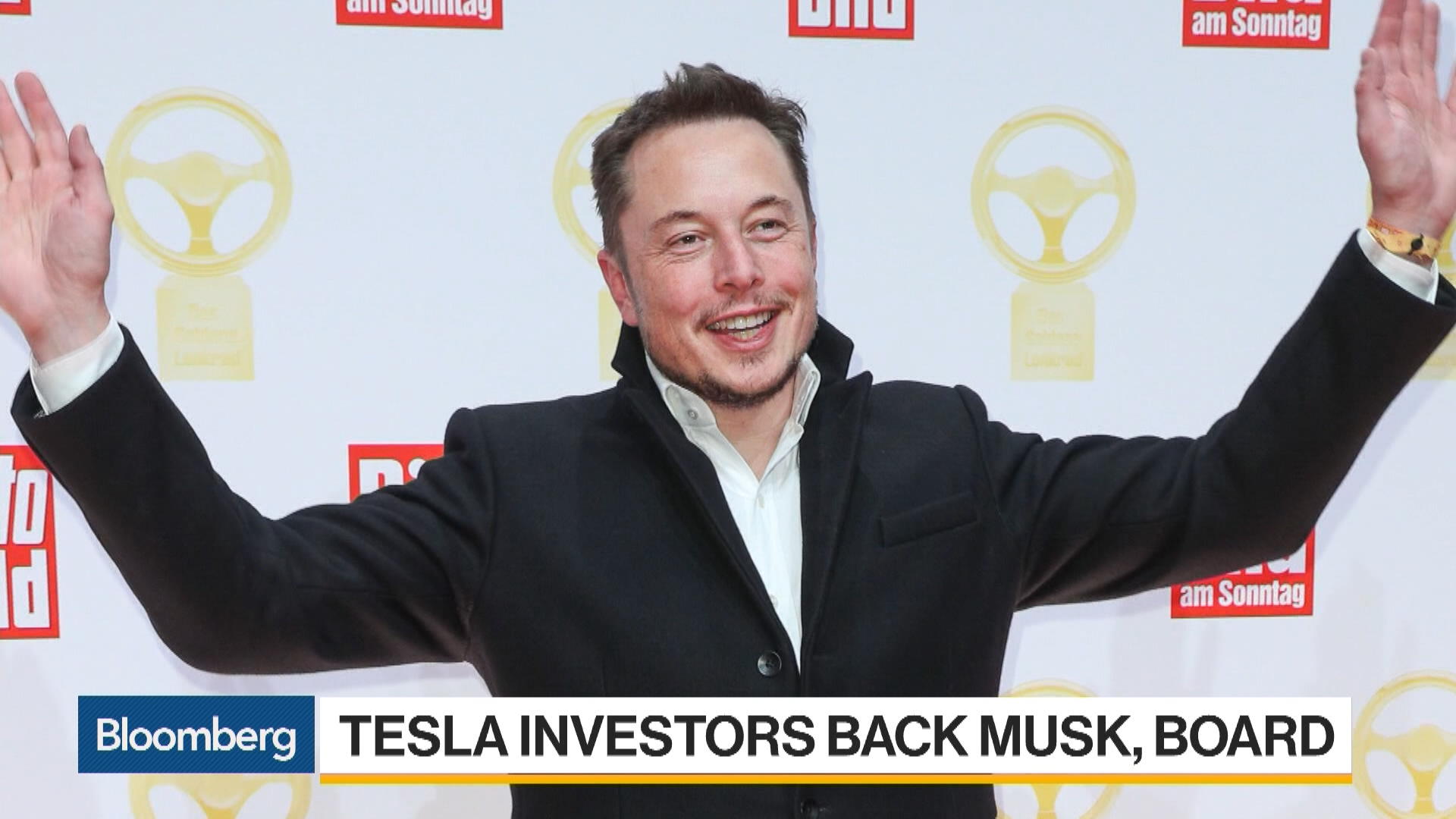 Watch Tesla Investors Back Musk, Board - Bloomberg