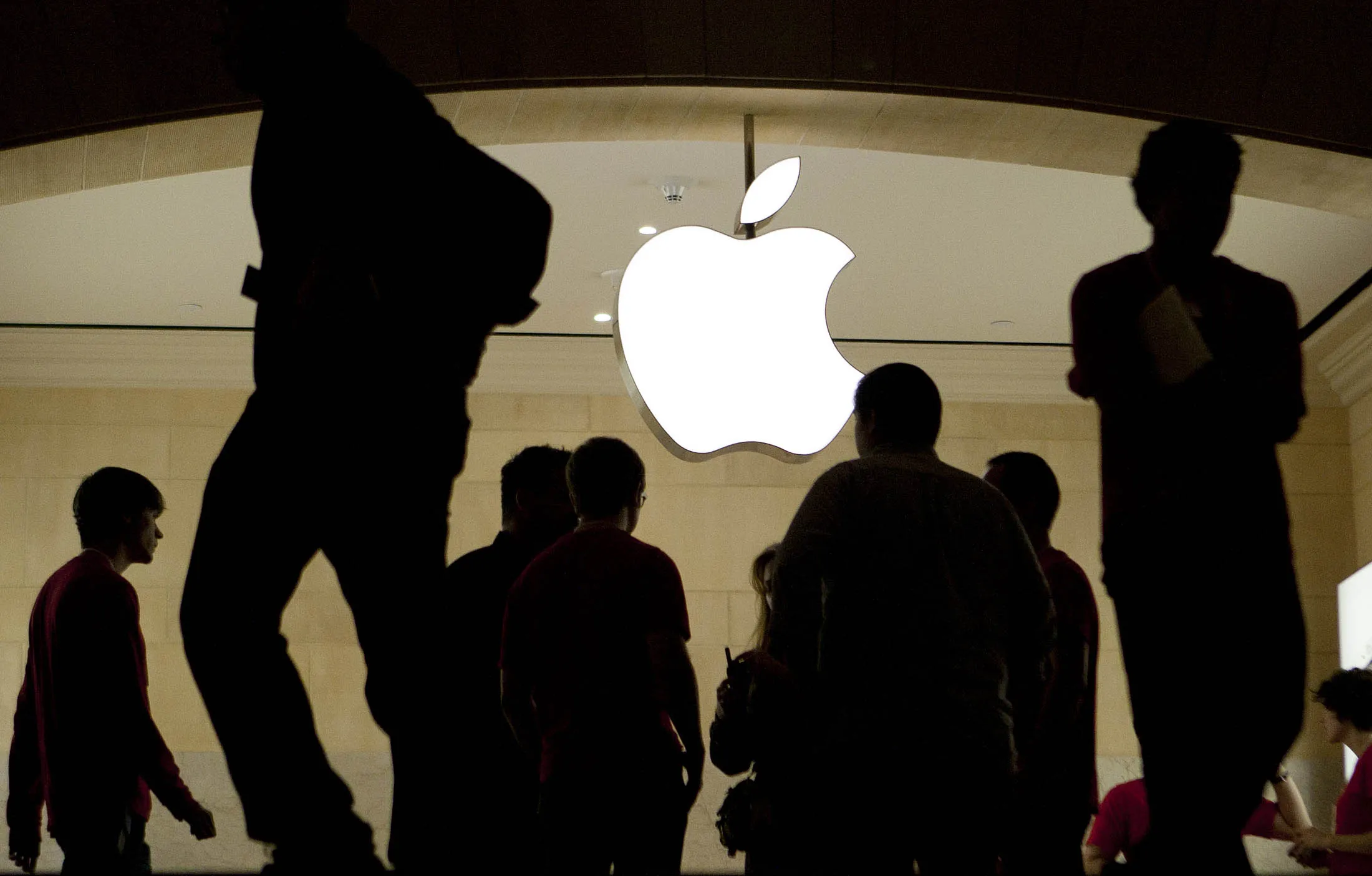 Apple Store Grand Central Media Preview