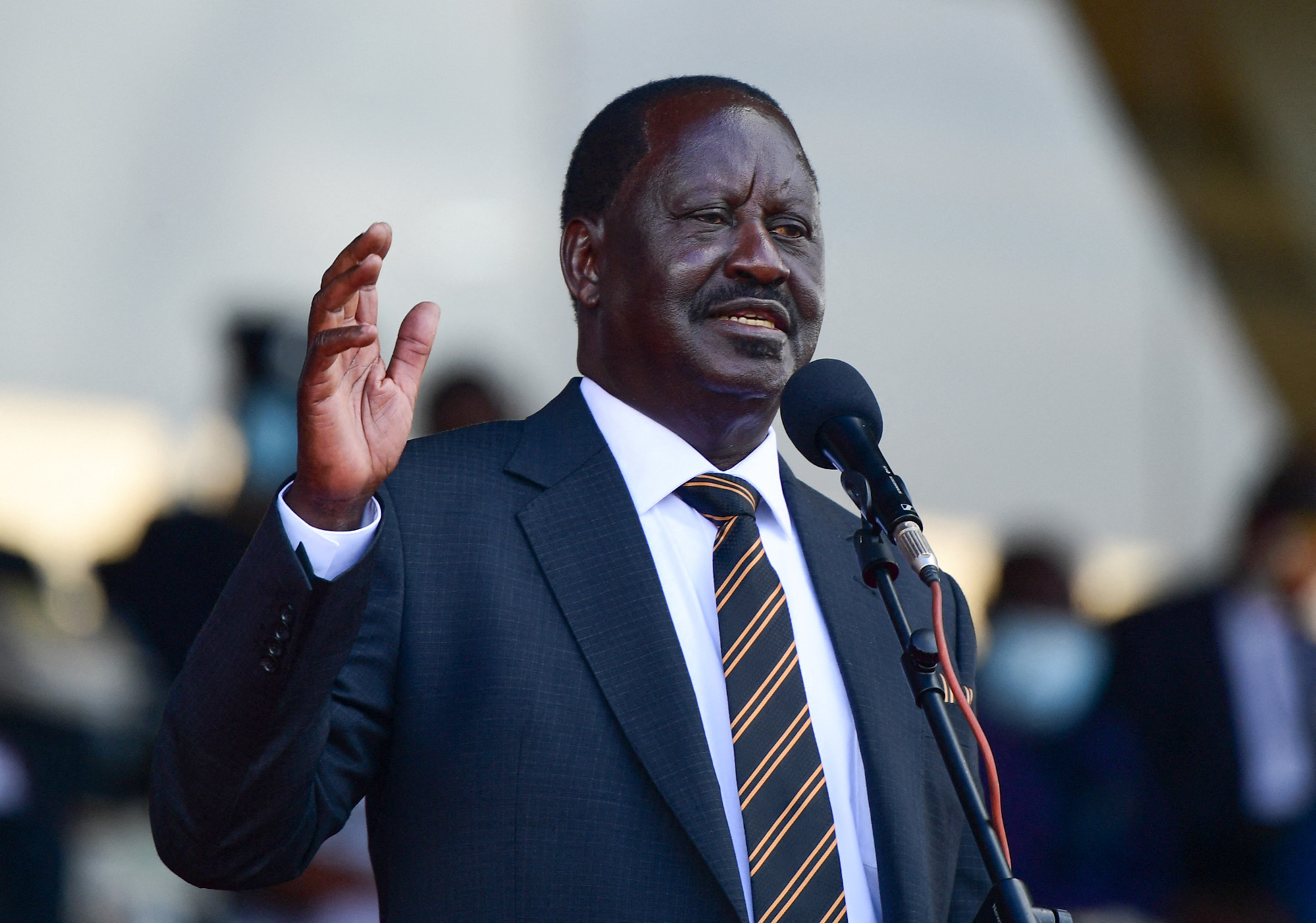 Kenya President Election Opinion Poll Shows Raila Odinga Ahead of William Ruto - Bloomberg