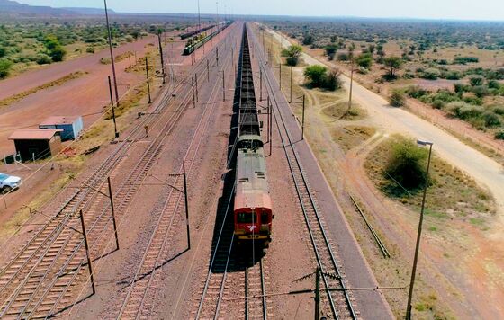 Two-and-a-Half Mile Train Helps S. Africa Move Ore Off Roads