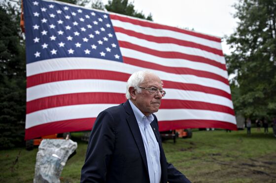Bernie Sanders Begins Iowa Tour to Court Trump Voters