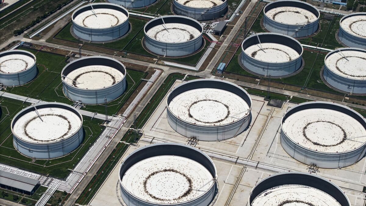 Oil Set for Weekly Loss as Tension Builds Ahead of OPEC+ Meeting
