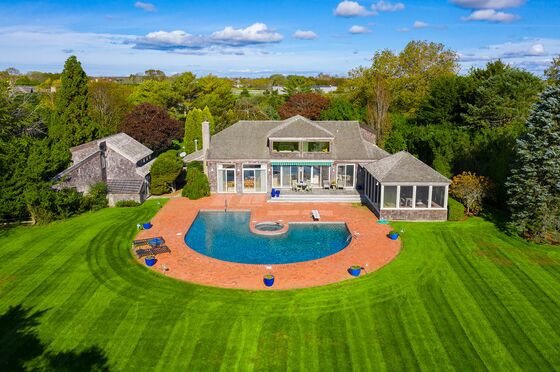 Frenzied Demand Is Luring Hamptons Sellers in Boom-Time Market