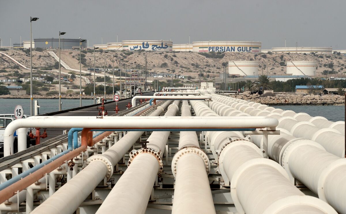 Nhập khẩu dầu Iran của Trung Quốc giảm trong tháng 7 do nhu cầu giảm