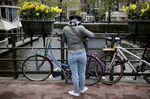 relates to Amsterdam Fights Back Against Rogue Bike Shares