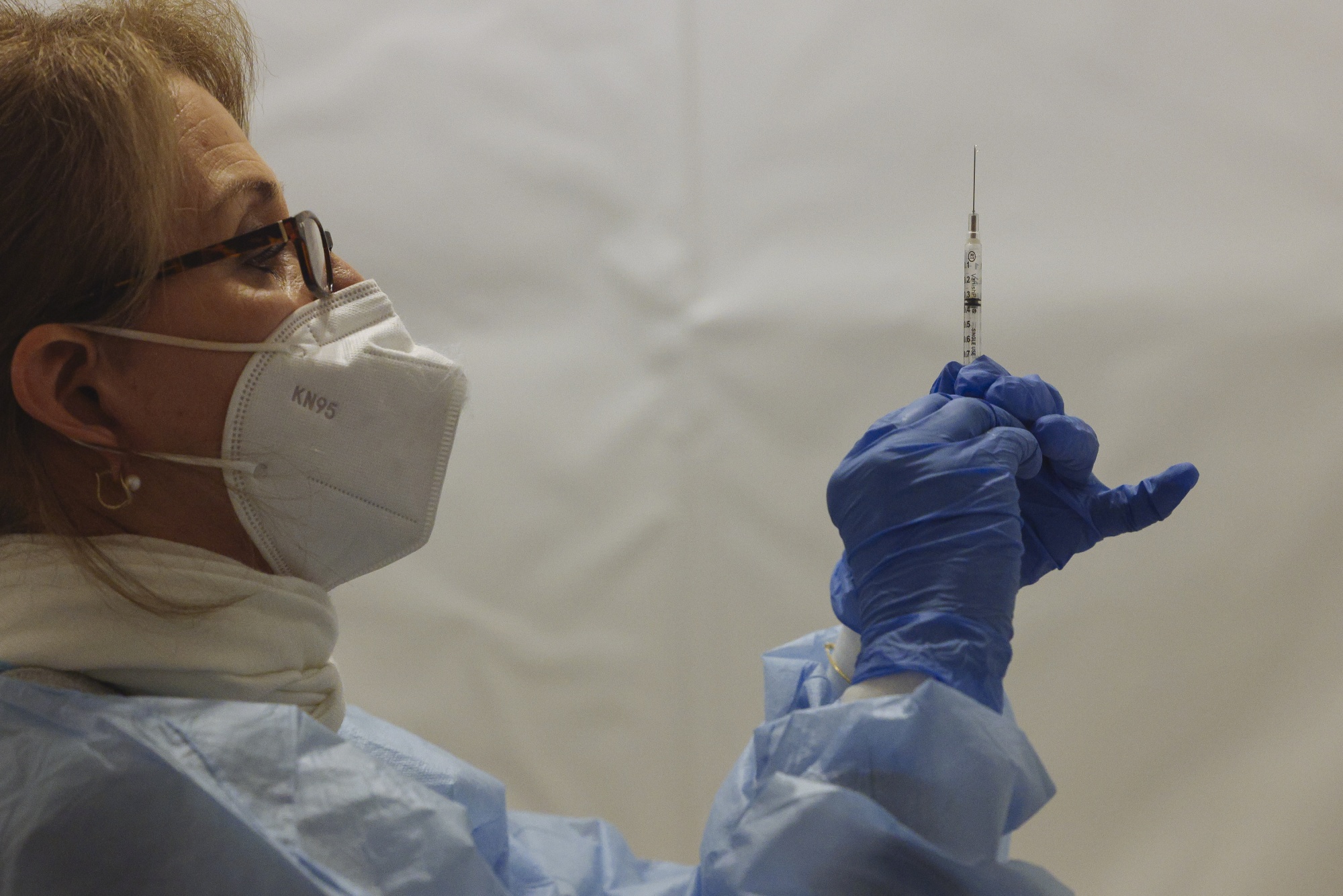 Le Yankee Stadium ouvre ses portes en tant que centre de vaccination Covid-19