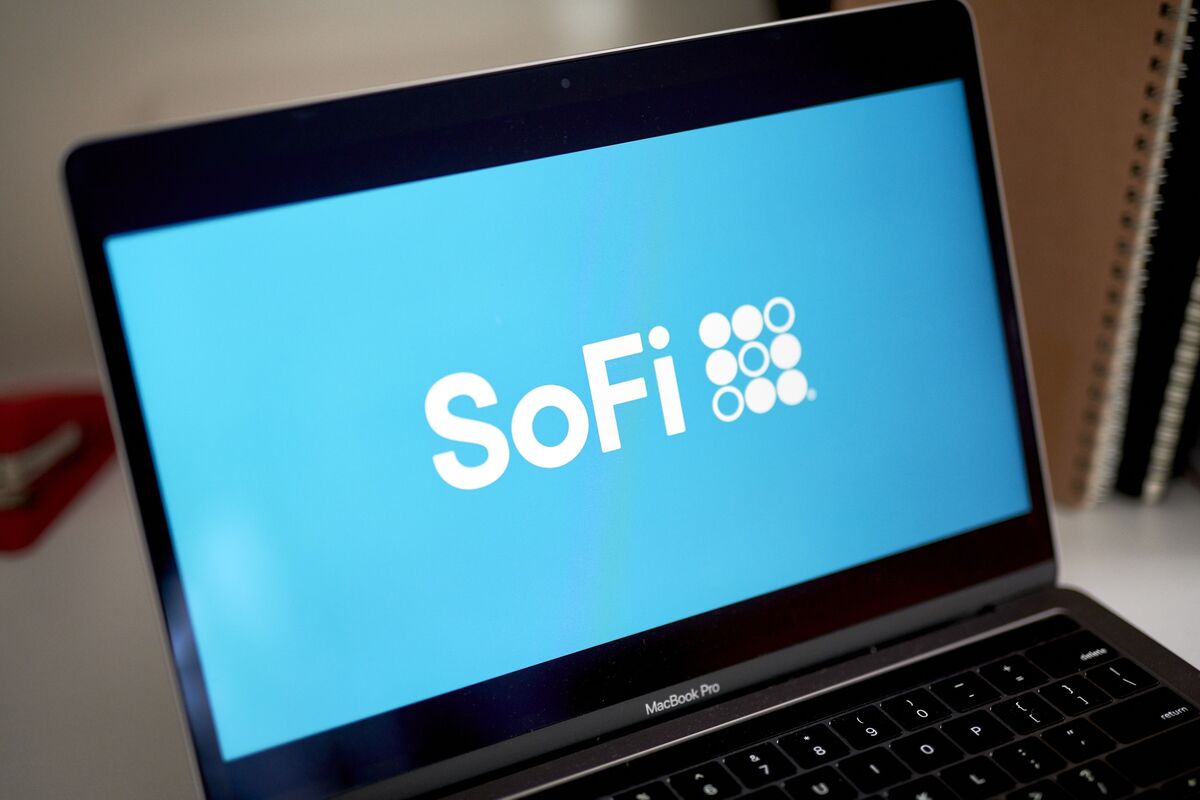 SoFi Rises After Regulator Approves U.S. Bank Charter - Bloomberg