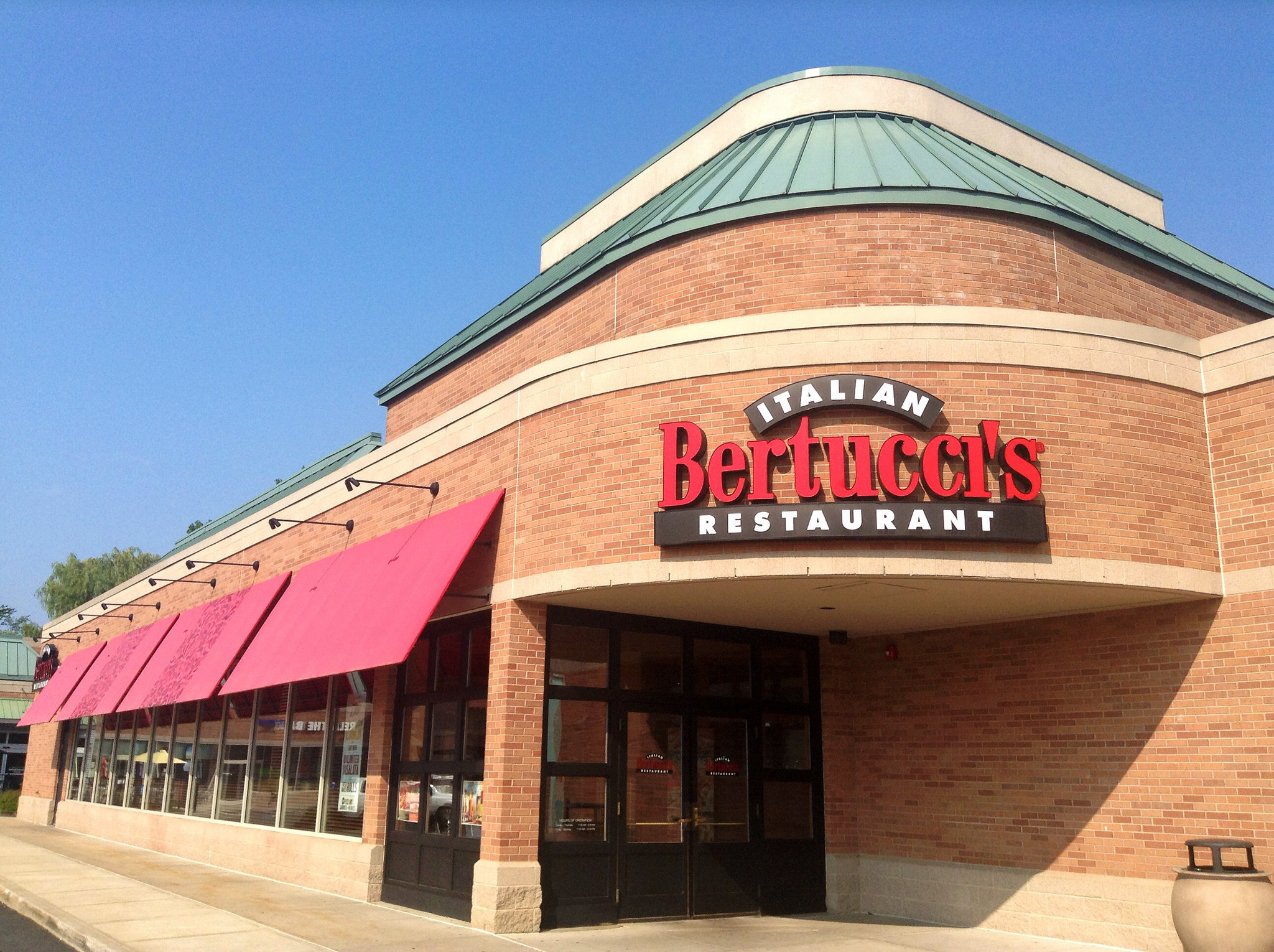 Pizza Chain Bertucci's Is Preparing Bankruptcy Filing - Bloomberg