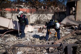 LA Faces High Winds And No Sign Of Rain After Week Of Flames