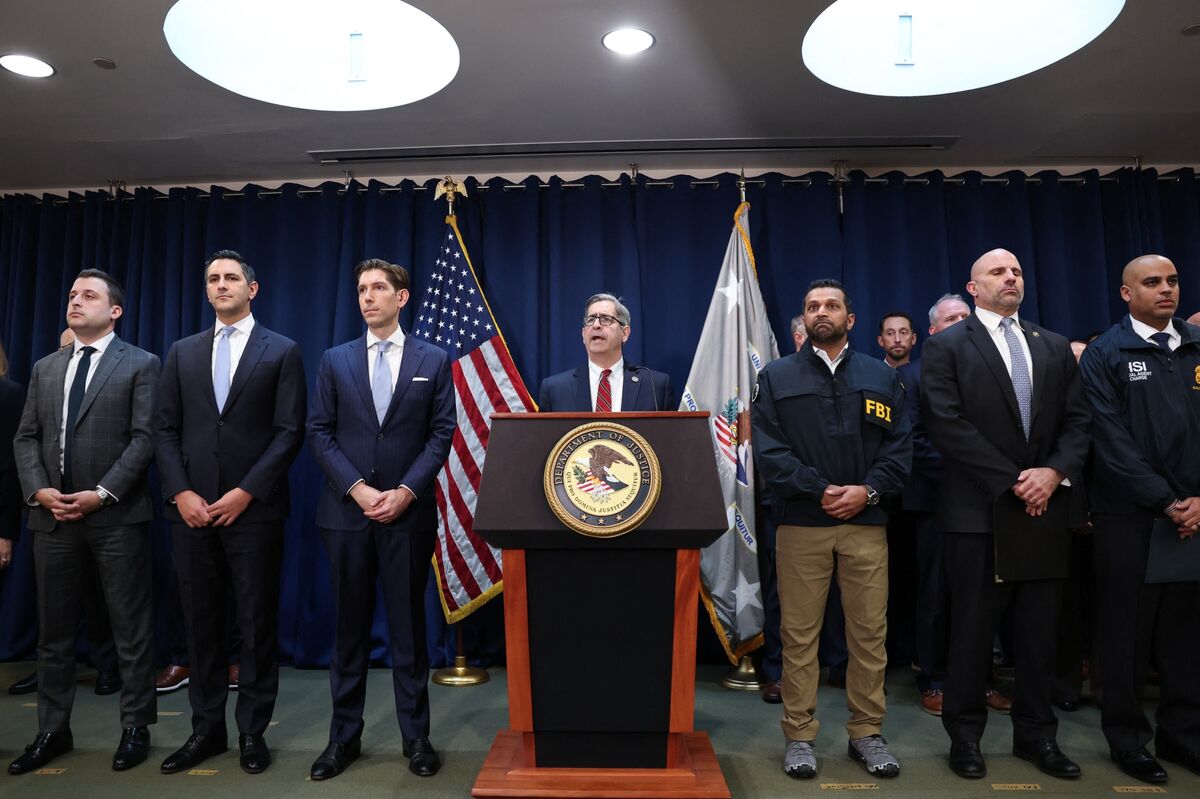 assets.bwbx.io image