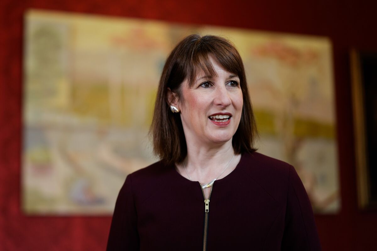 Reeves Pledges to Get a Grip on UK Debt as Welfare Split Grows