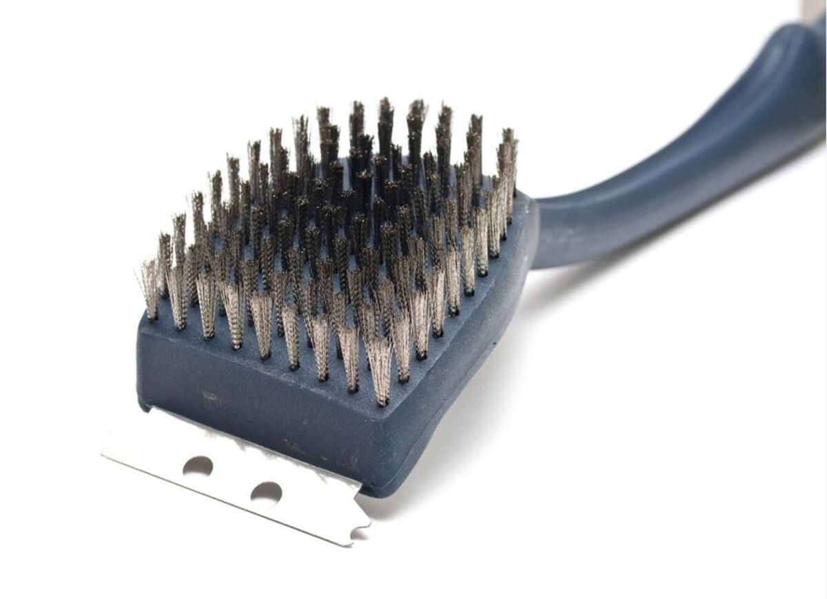 Hundreds Of Americans Are Hospitalized After Eating Pieces Of Wire Grill Brushes Bloomberg