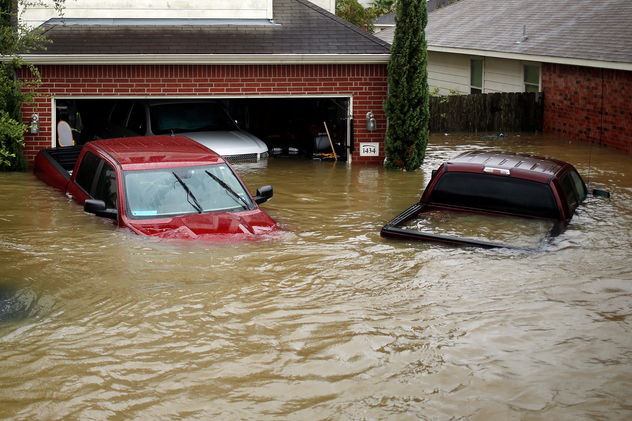 Hurricane Harvey Just Broke Another Rainfall Record in Texas - Bloomberg