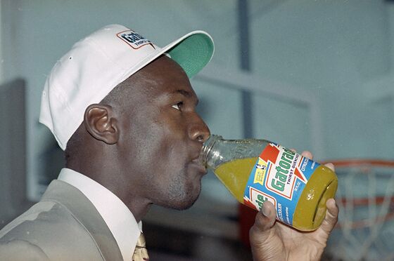 Kobe Bryant Wants to Sell You a Sports Drink