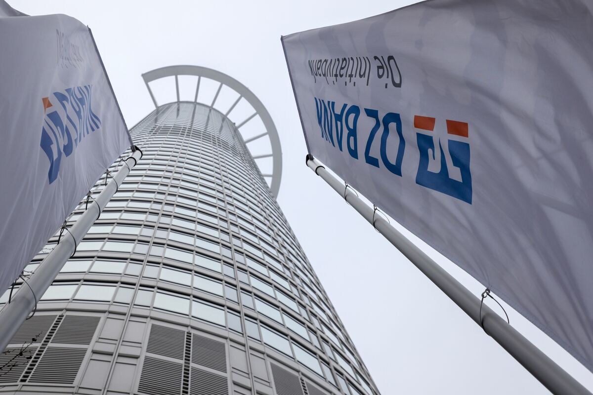 assets.bwbx.io image