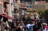 Tourism and Retail Ahead of French Consumer Confidence Figures