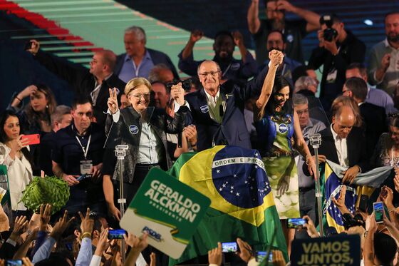 Jailed Lula Is Endorsed by Workers’ Party for Brazil’s Top Job