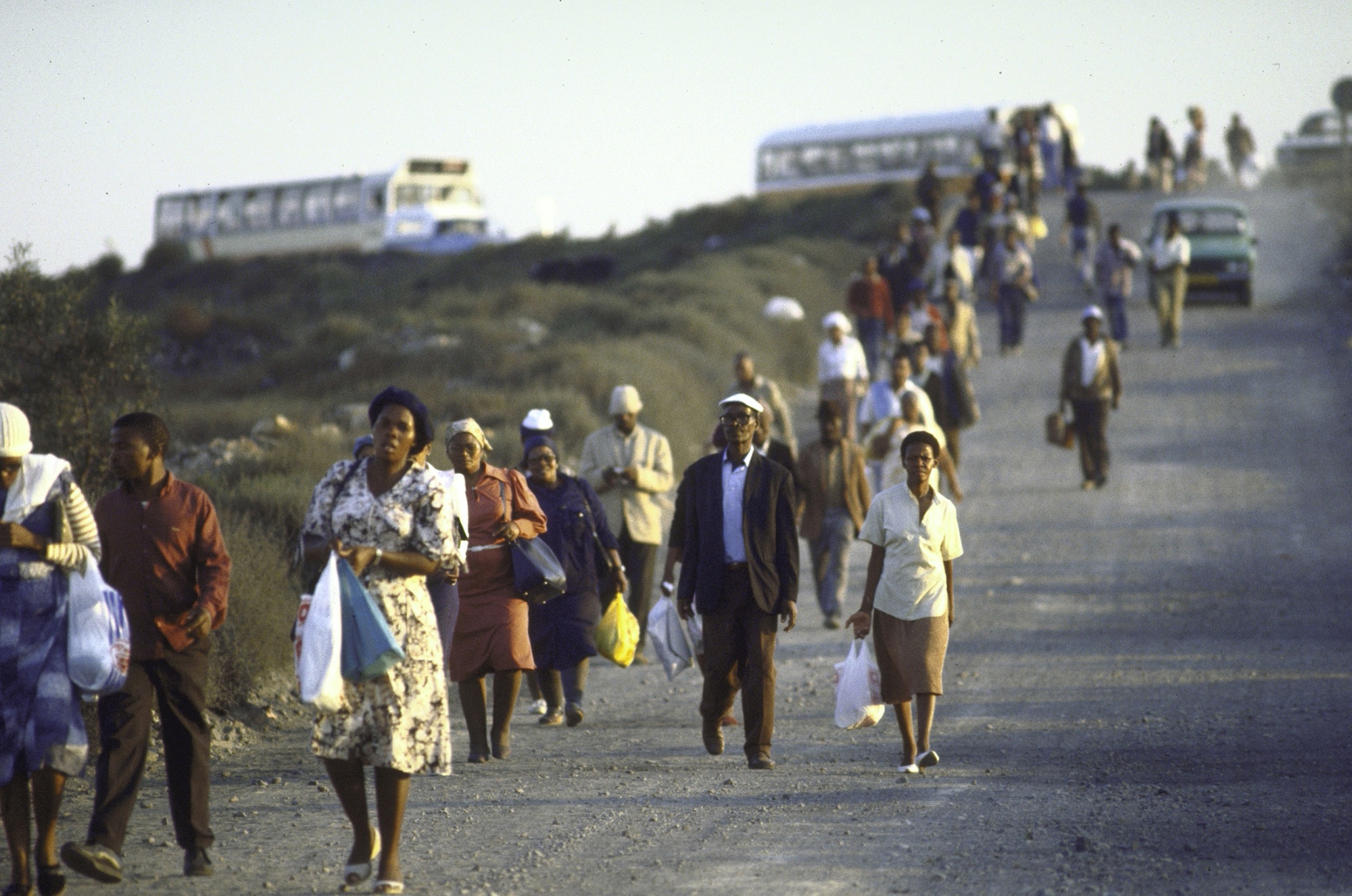 Workers walk home in New Brighton, Eastern Cape, in 1985.