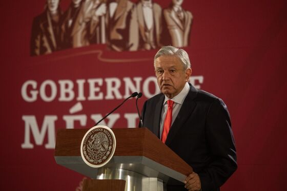 AMLO Cabinet Skipped Davos to Focus on Graft Fight, Envoy Says