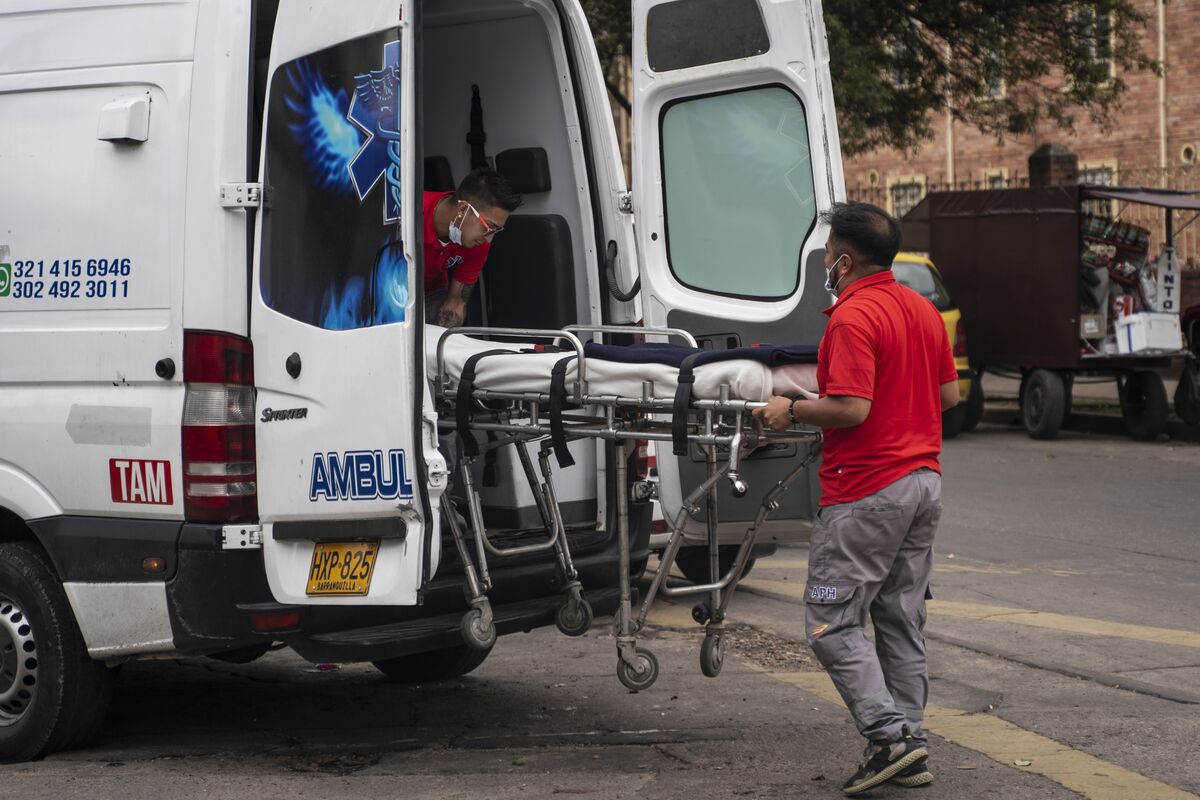 🟪"Crisi di liquidità in Colombia: ospedali di Bogotá costretti a chiudere unità per far fronte alle emergenze"