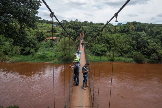 Vale's Dam Breach in Brazil Leaves Dozens Dead; Stock Plunges