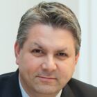 Headshot of Dr Peter Bosek