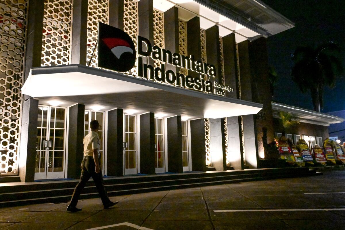Danantara Hires Ex-GIC Executives to Lead Private Market Push