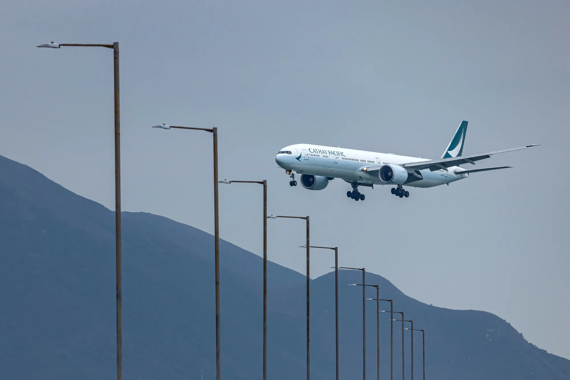 Cathay said it was in a strong position to withstand the unexpected shifts in passenger flows and jet fuel prices.&nbsp;
