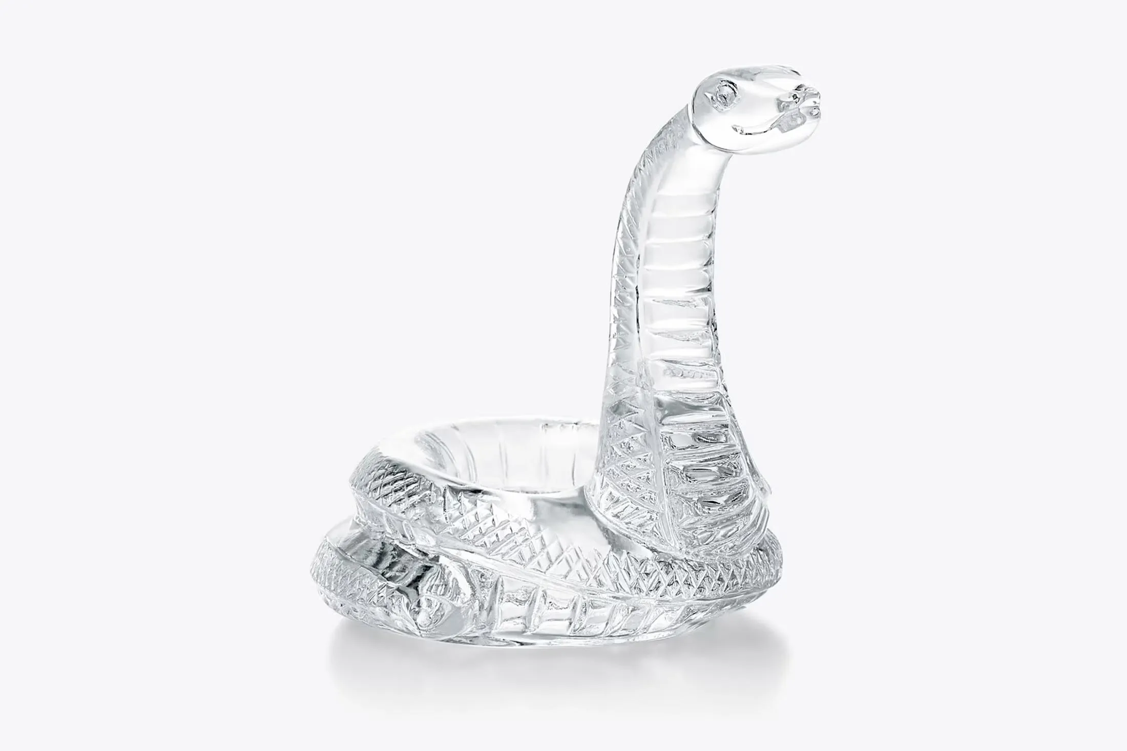 欧米の高級ブランドが巳年限定商品、中華圏の消費者にアピール - Bloomberg