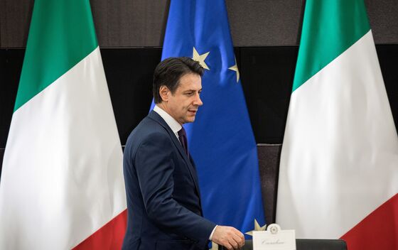Conte Says Debt Is ‘Not Scary’ as Italy Races to Pass Budget Law