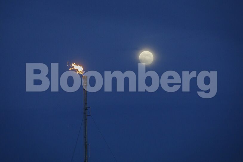 Enbridge Says Great Lakes Oil Pipeline Will Keep Running