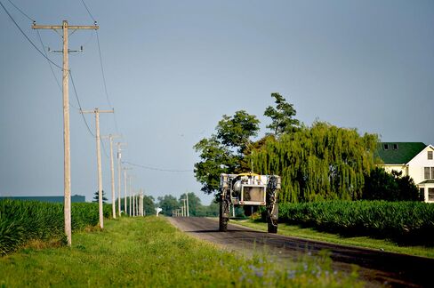 Crop-Insurance Cuts Test Farm Power as Rural Lobby Pushes Back