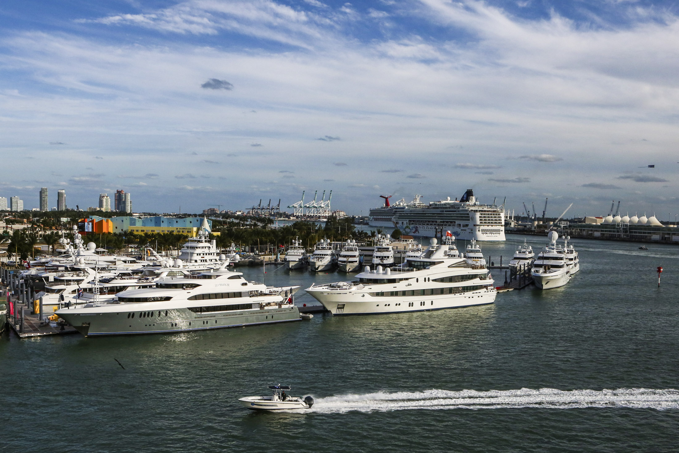 sky yacht miami