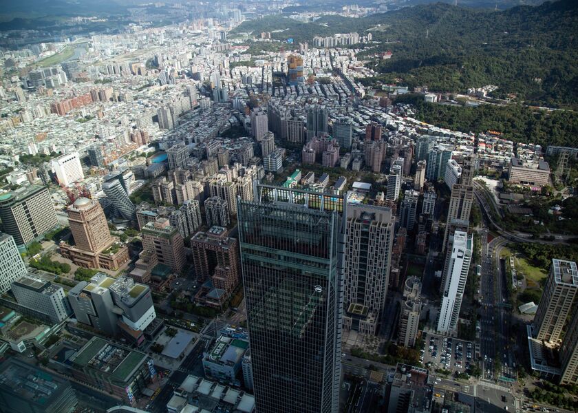 Daily Life in Taipei Ahead of Presidential Election