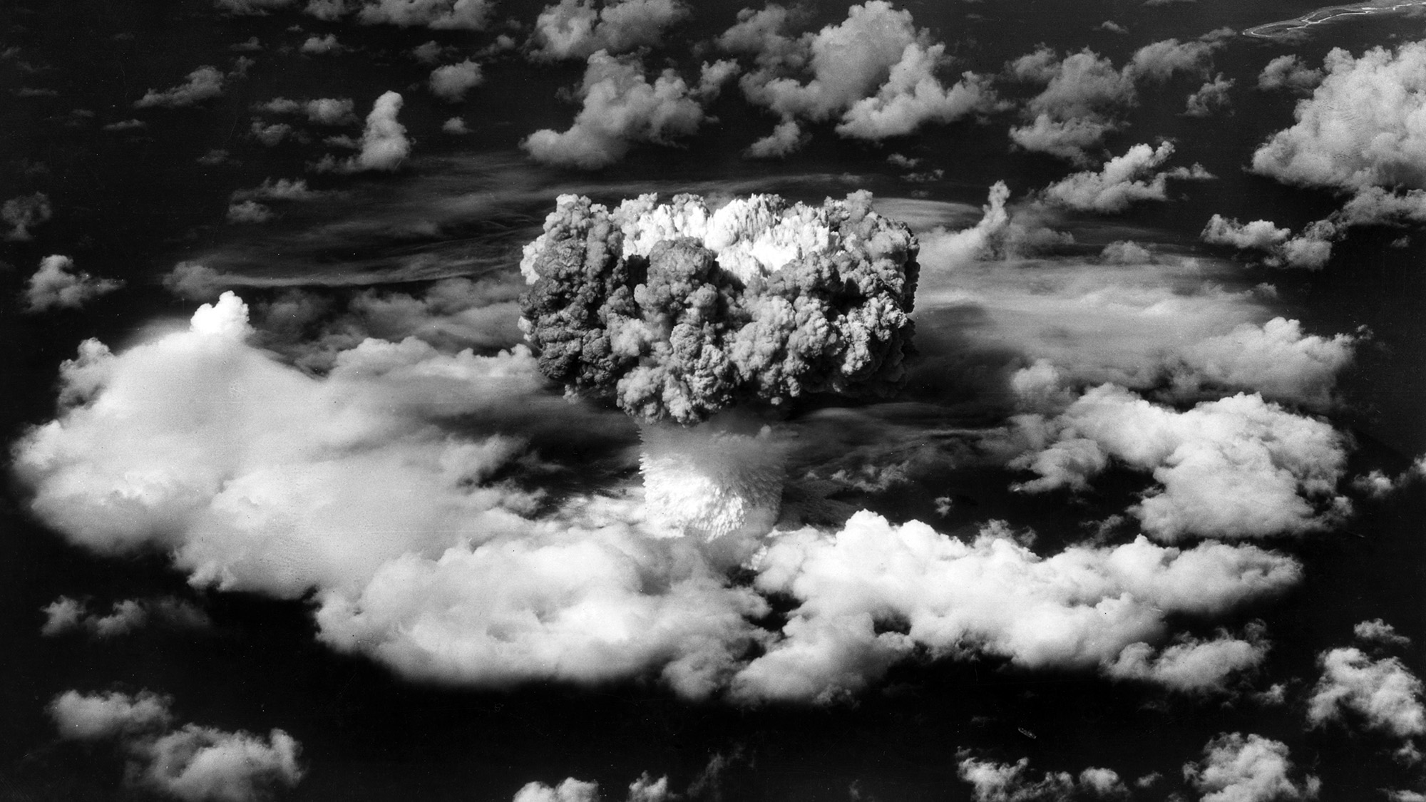 A mushroom cloud rises from the underwater atom bomb test 'Baker' in&nbsp;1946.&nbsp;