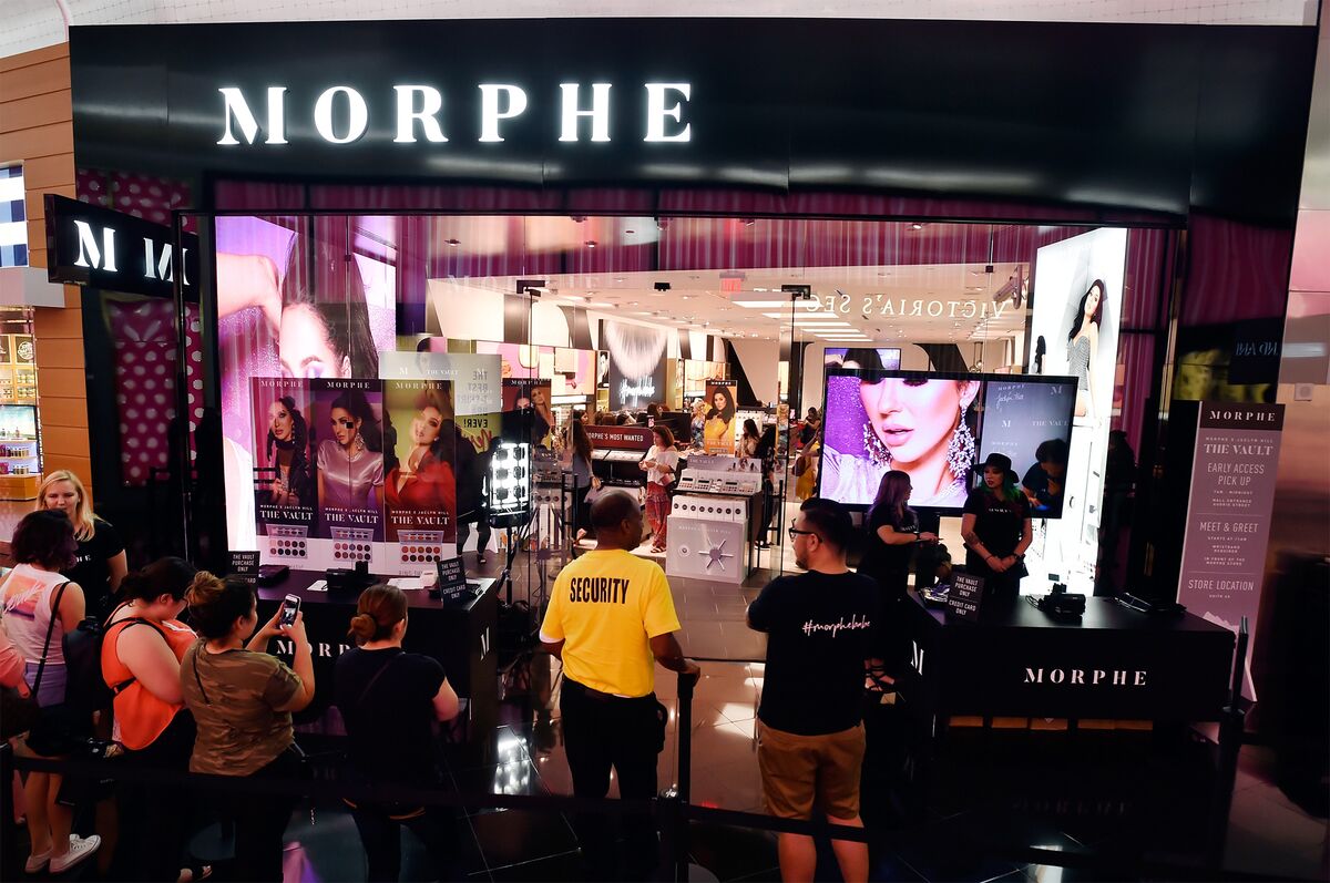 Bankrupt Morphe Owner Acquired by Lenders for $690 Million - BNN Bloomberg