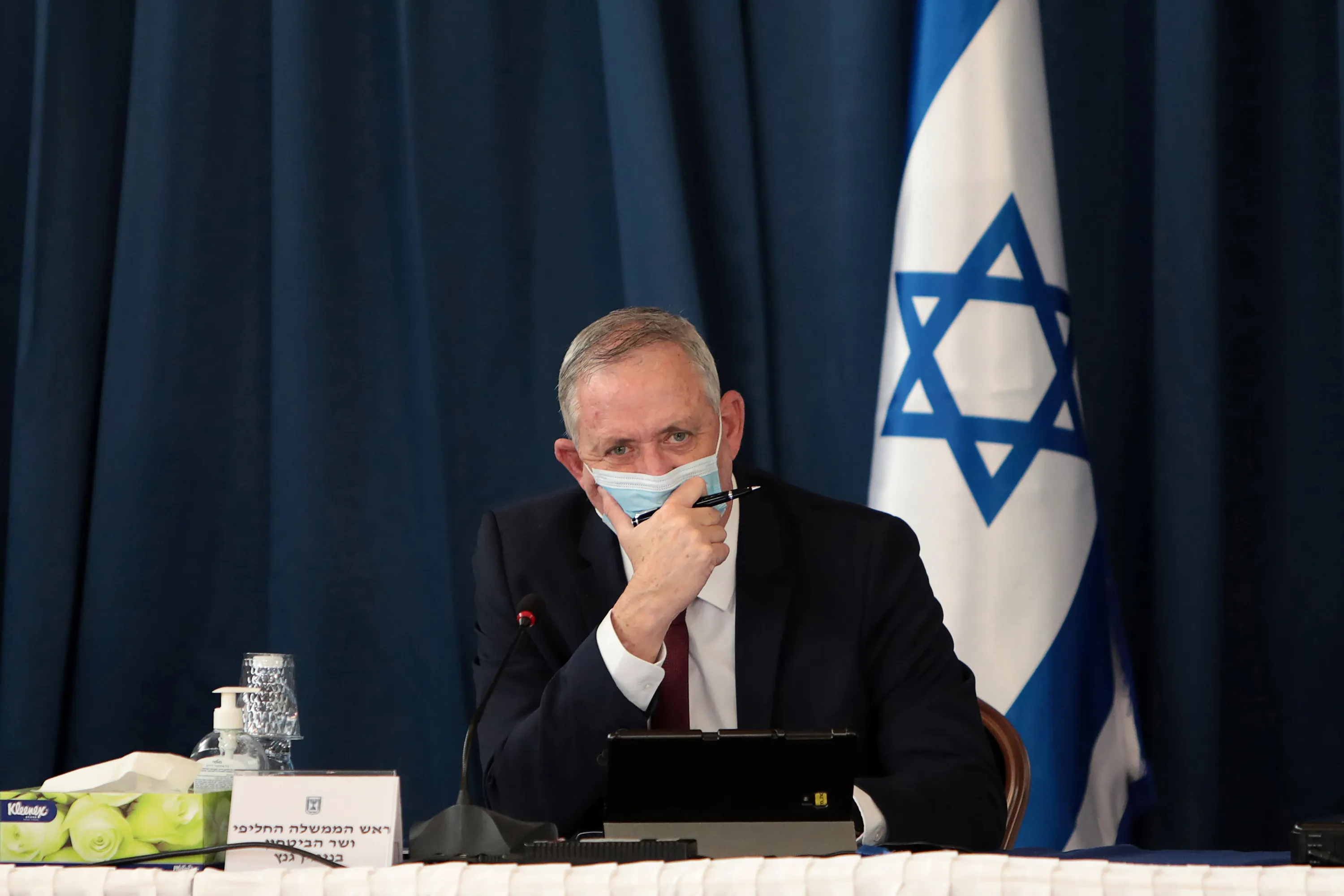 Benny Gantz wears a protective mask during the weekly cabinet meeting&nbsp;in Jerusalem on July 5.