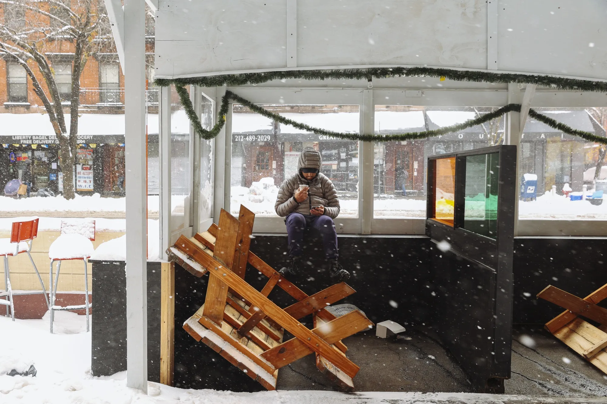 New York City Faces Heaviest December Snowfall In A Decade